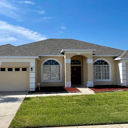 5 Bed Pool Home In Golf Community 131